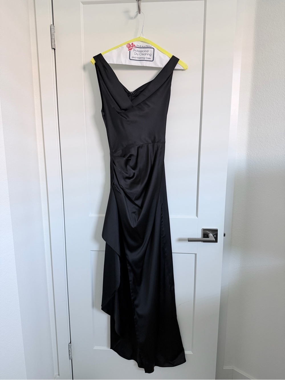 Elegant Black Satin Evening Dress - Sleeveless V-Neck